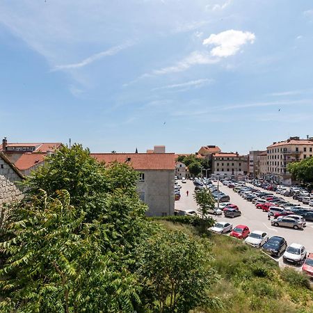 Romantic Apartment With Balcony Split Exteriör bild