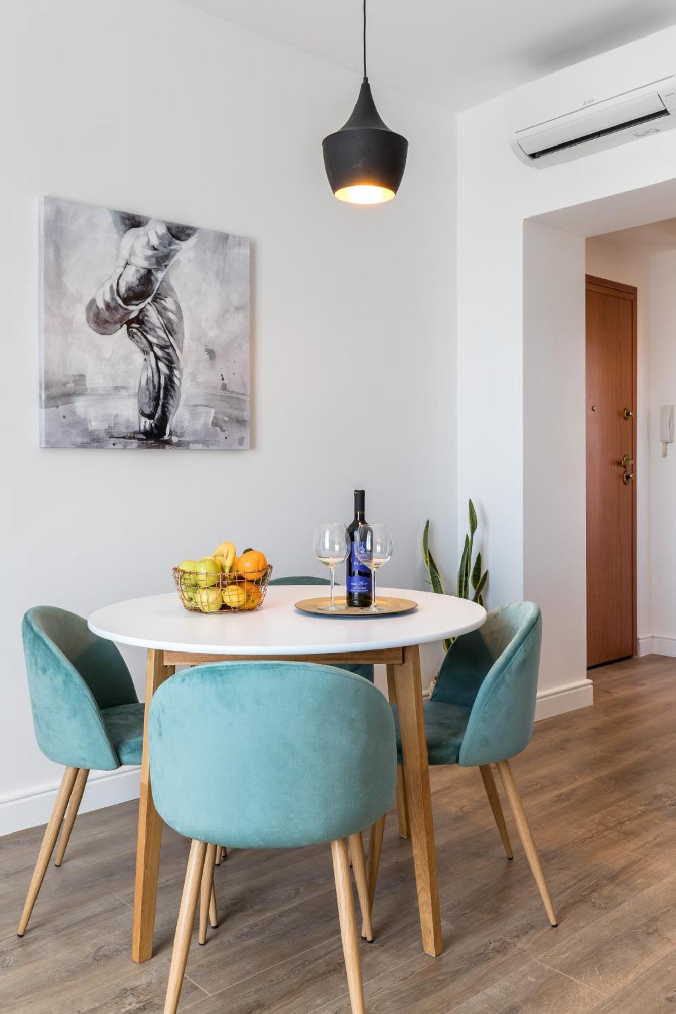 Romantic Apartment With Balcony Split Exteriör bild