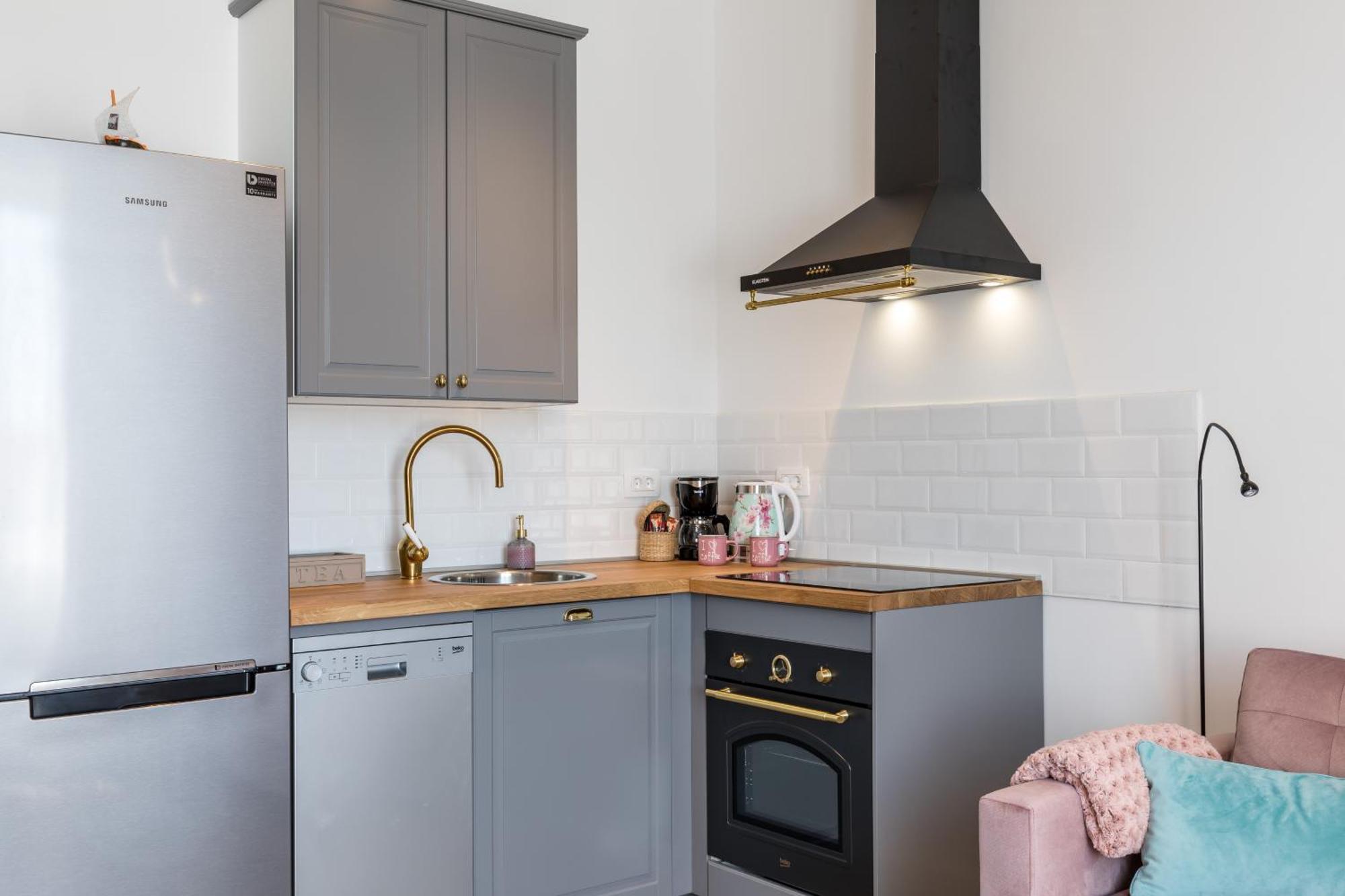 Romantic Apartment With Balcony Split Exteriör bild